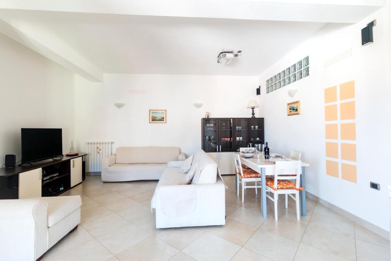 Royal Suite Apartment Cala Gonone Exterior foto